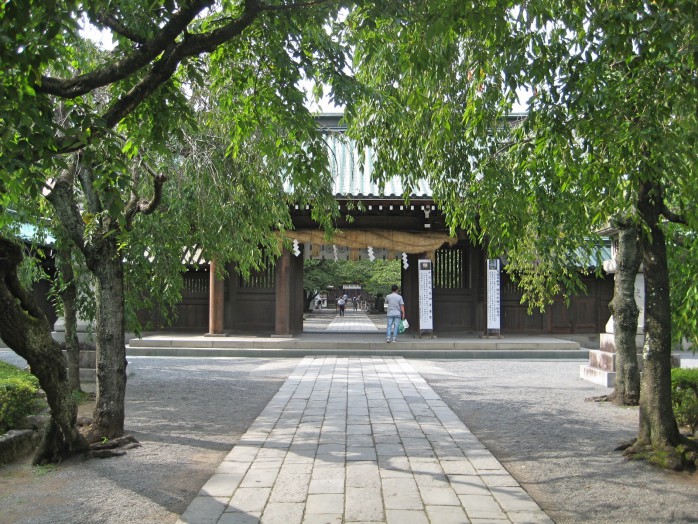 01 Mishima Taisha Shrine