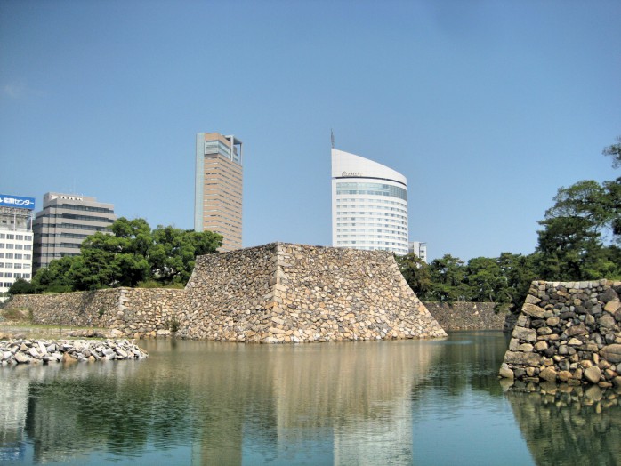 01 Takamatsu Castle_Foundation of castle tower