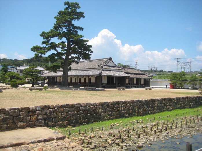 03 Arai barrier station and harbor