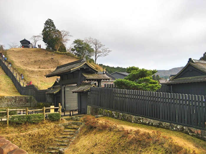 05 Toumi-bansho(Upper left of photo)