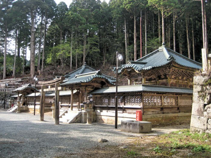 09 Koyasan_Tokugawa Mausoleum